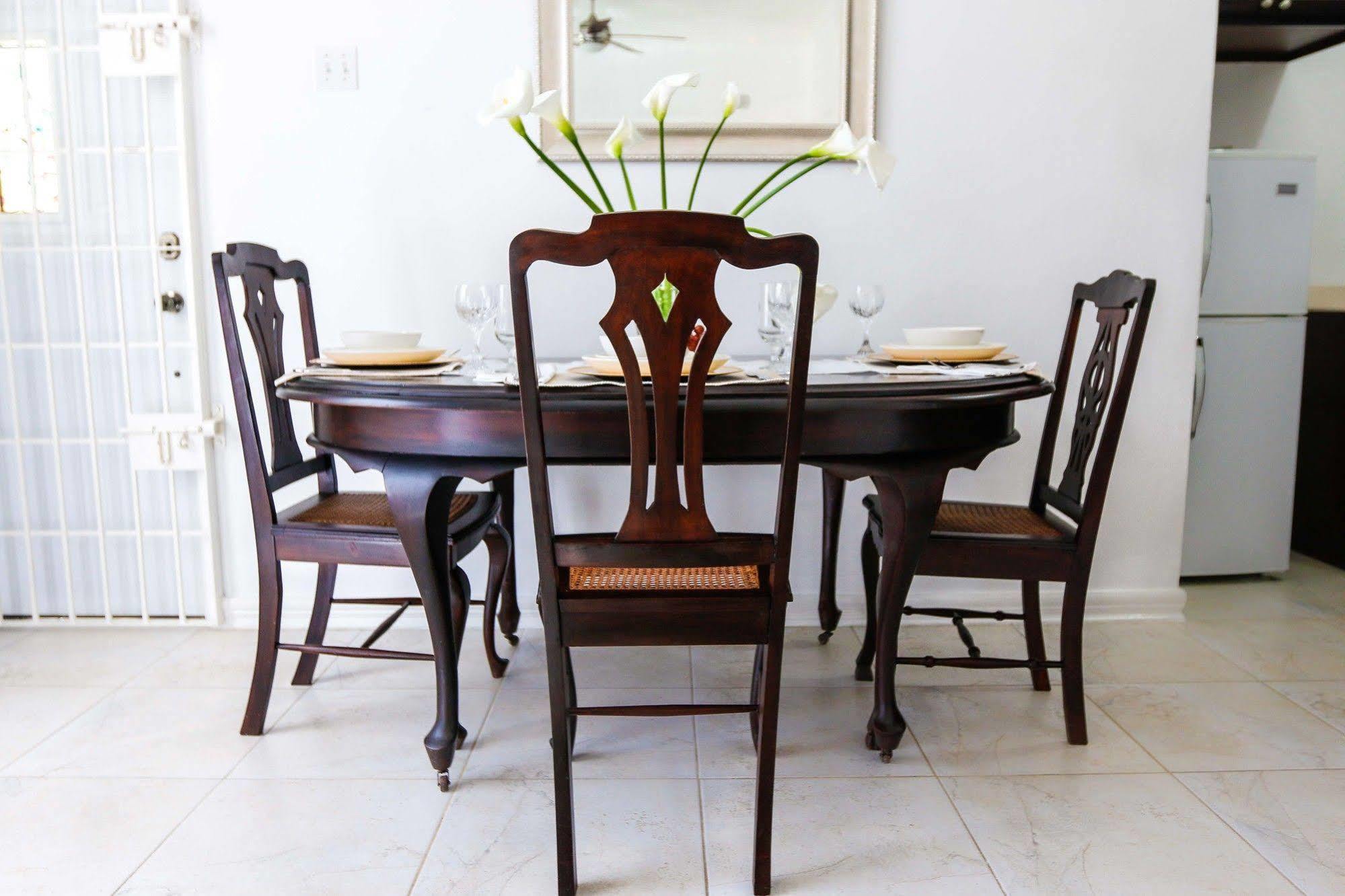 Cattleya'S New Kingston Guest Apartment 外观 照片